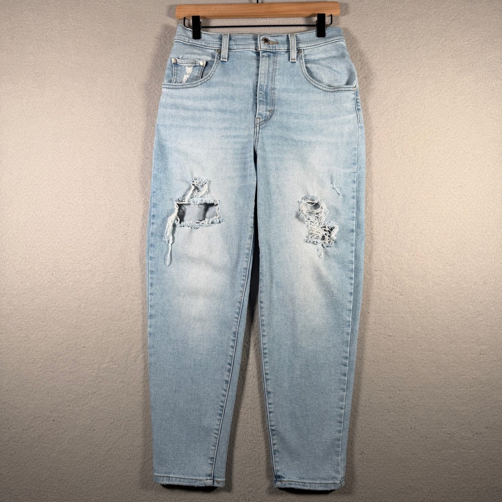 Levis SilverTab Mom Jeans Light Wash Distressed High Rise W28 L27 A3699-0000
